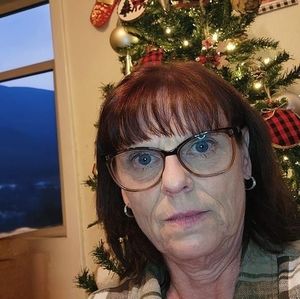 Meet your Posher, Angie